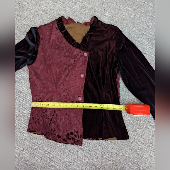 Striking Women's (Size Medium) Velvet V-Neck Blouse/Top - Picture 6 of 8
